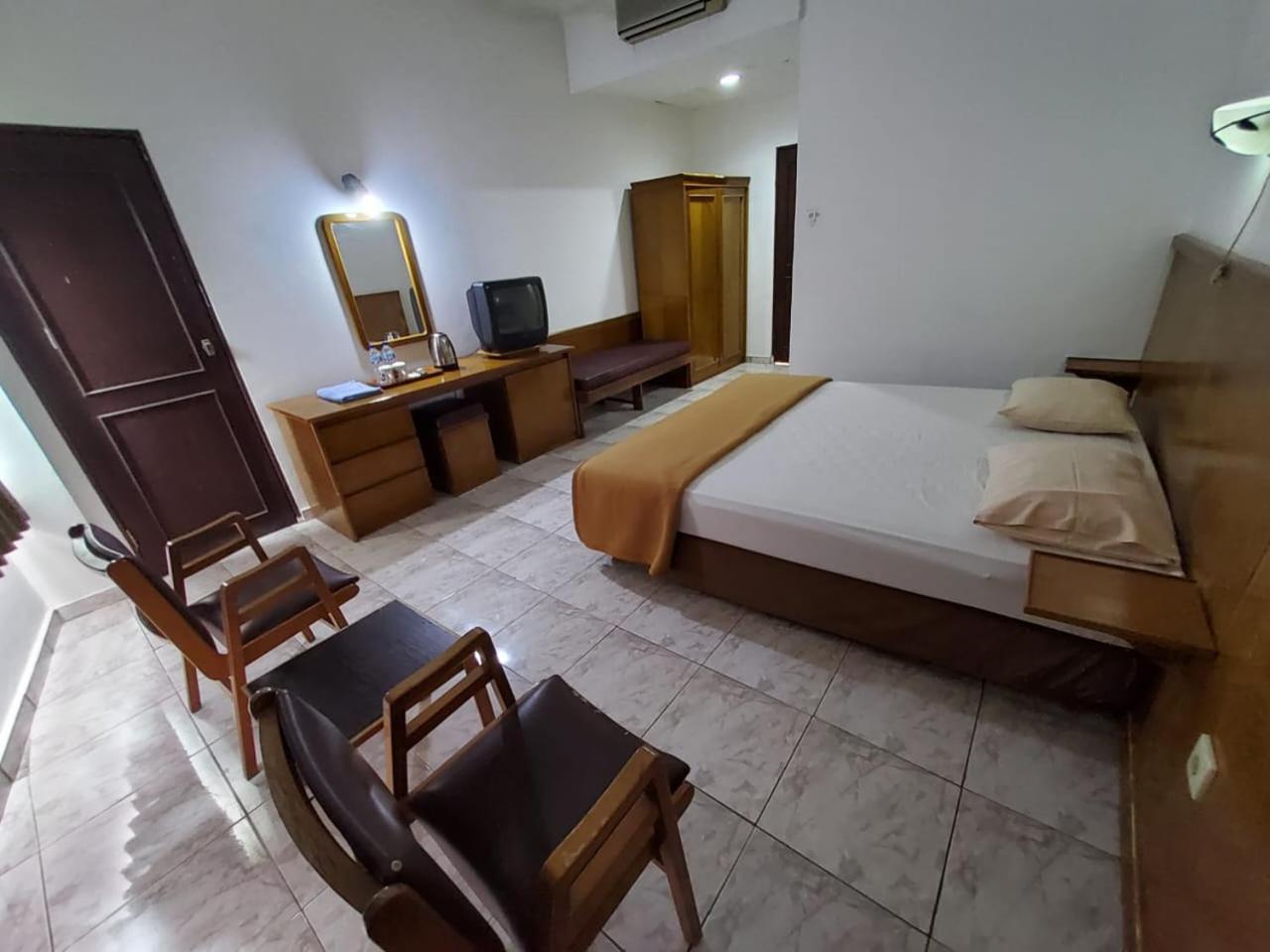 Hotel Kumala Samudra Cikakak ภายนอก รูปภาพ